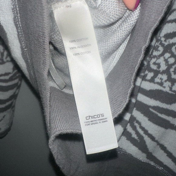 chico’s The Weekend Sweater Size 1 - Picture 4 of 7